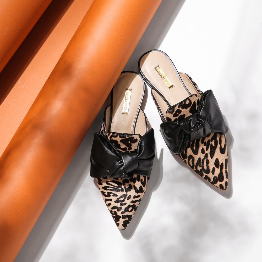 Louise et Cie Leopard Calf Hair Bow Mules Pointed Toe Slip On Heels 5.5